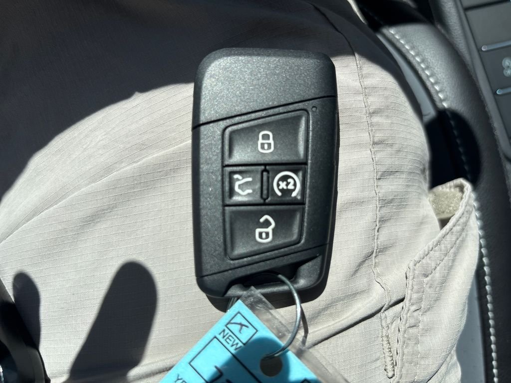 New 2026 Gray Volkswagen 1.5T SE image 22