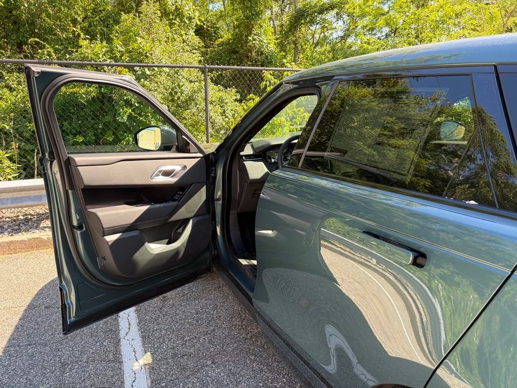 New 2026 Green Land Rover Belgravia Edition image 10