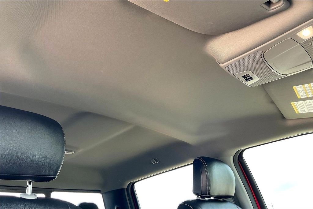 Used 2020 Red Ford XLT image 28