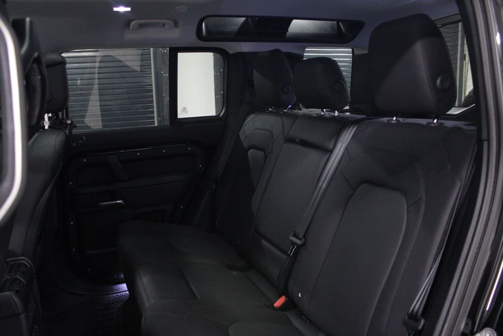 Used 2025 Black Land Rover S image 38