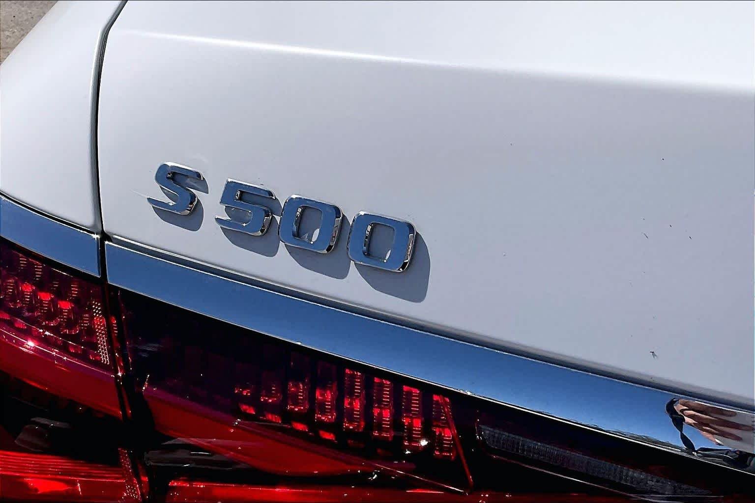 New 2026 MANUFAKTUR Moonlight White Magno Mercedes-Benz S 500 image 6