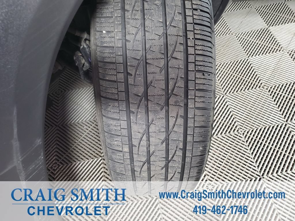 Used 2025 Sterling Gray Metallic Chevrolet LT image 33