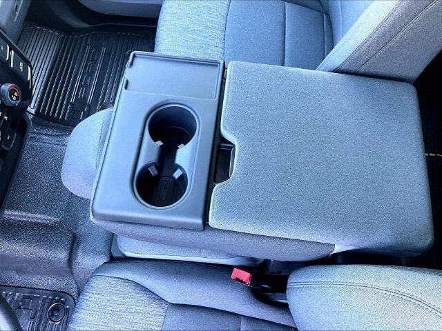 New 2026 Agate Black Metallic Ford XLT image 9