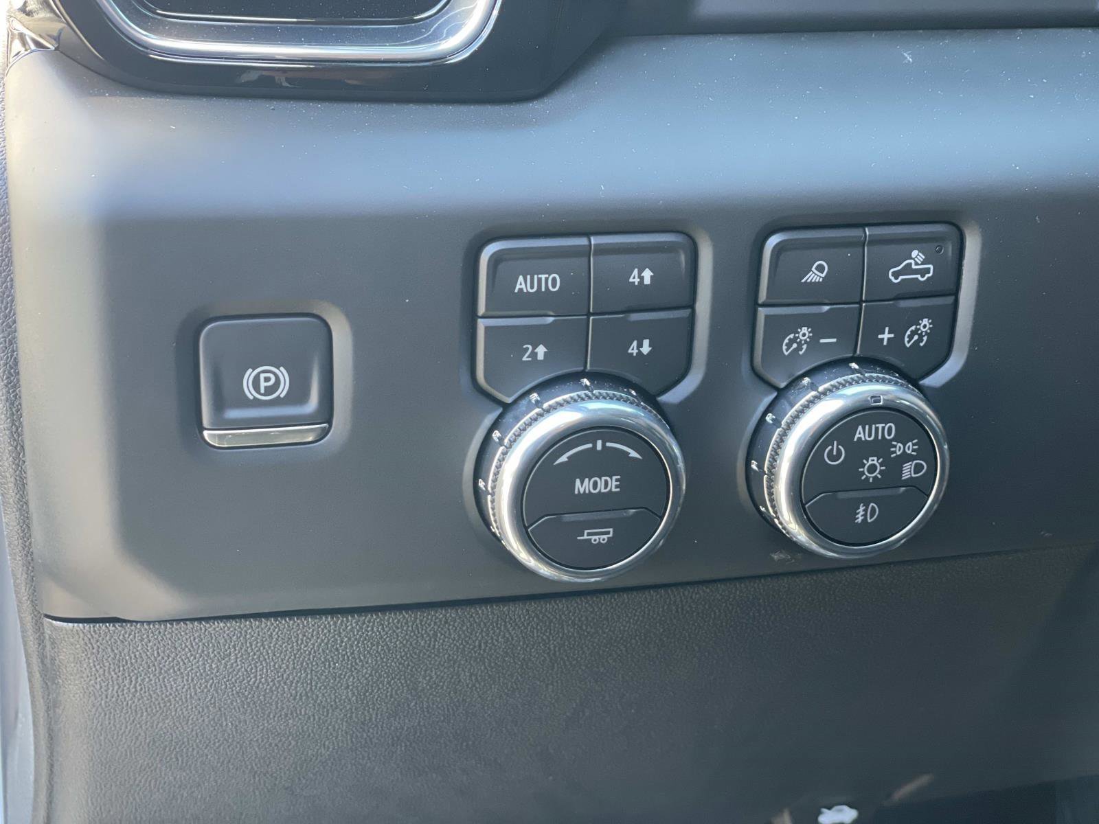 2026 GMC Sierra 3500HD Denali - Photo 21