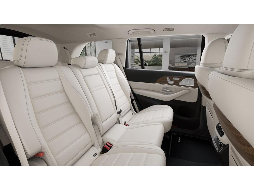 New 2026 Polar White Mercedes-Benz GLS 450 image 5