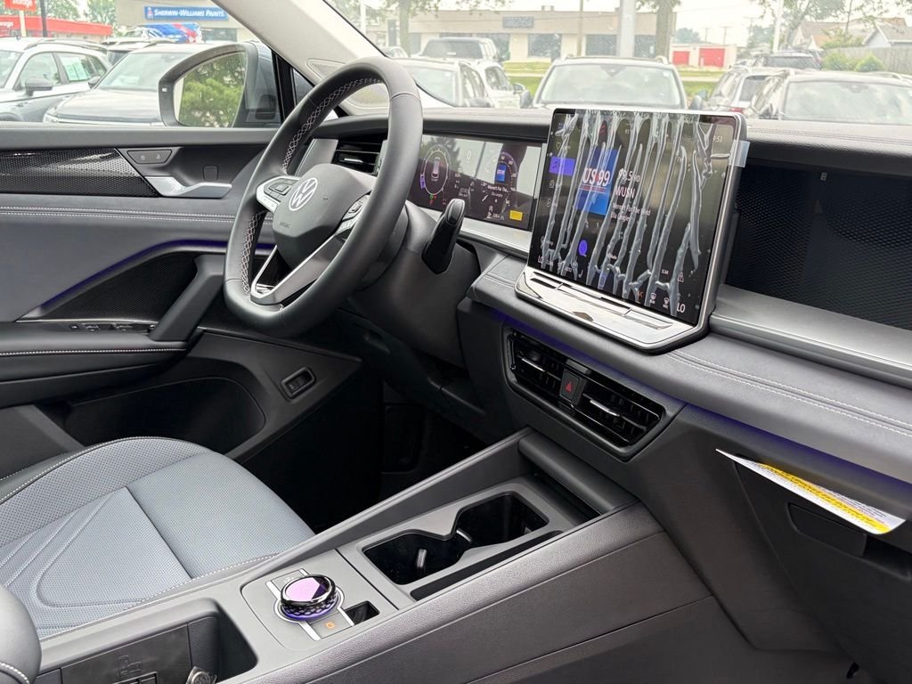 New 2026 Platinum Gray Metallic Volkswagen 2.0T SE image 12