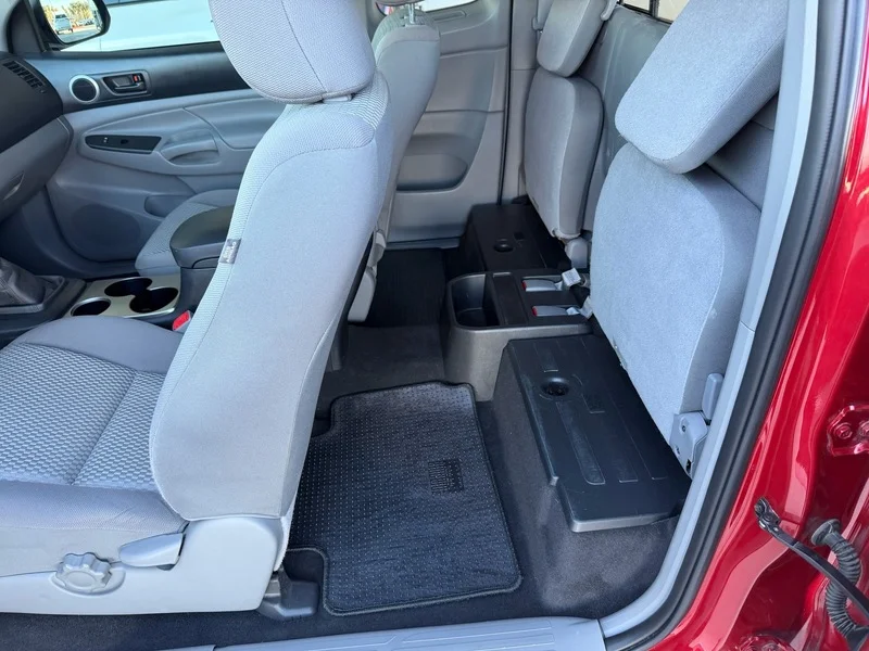 Used 2013 Barcelona Red Met Toyota ACCESS CAB 2WD I4 image 14