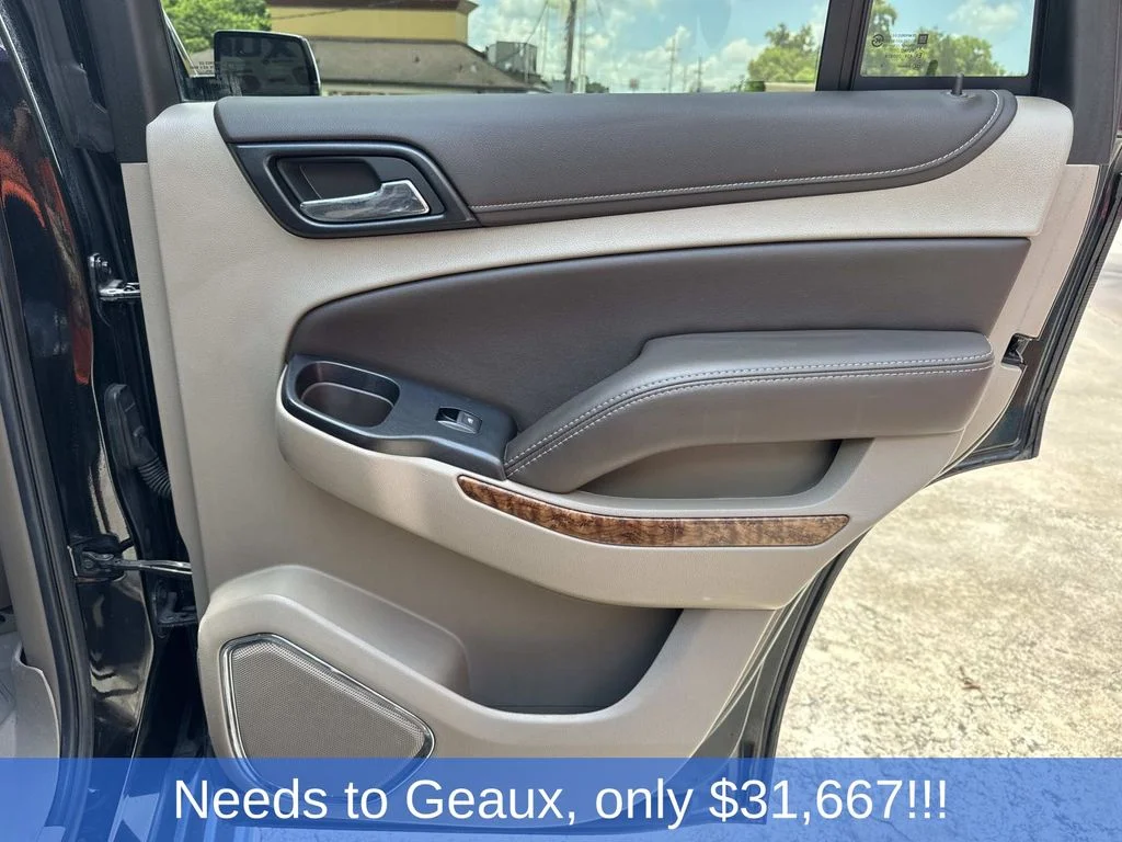 Used 2020 Black Chevrolet Premier image 33