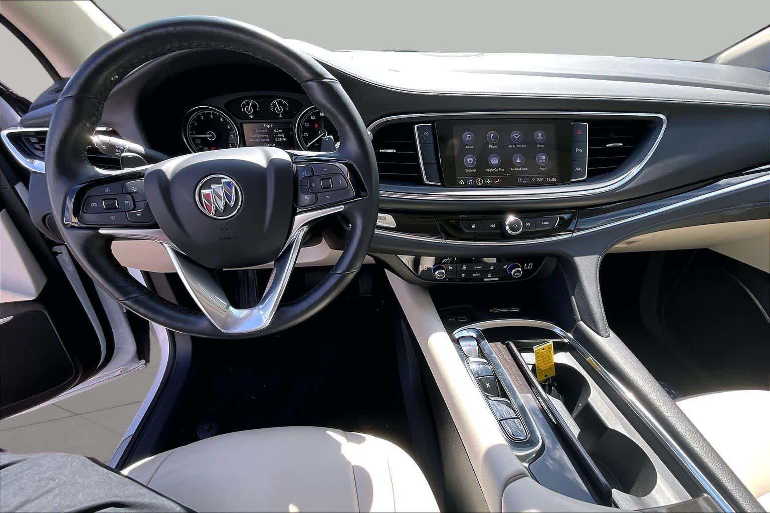 Used 2024 White Frost Tricoat Buick Essence image 30