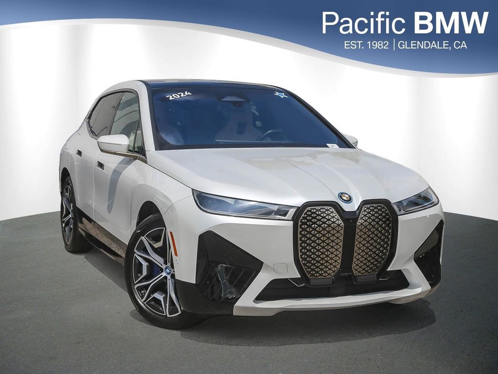 2024 BMW iX xDrive50's photo