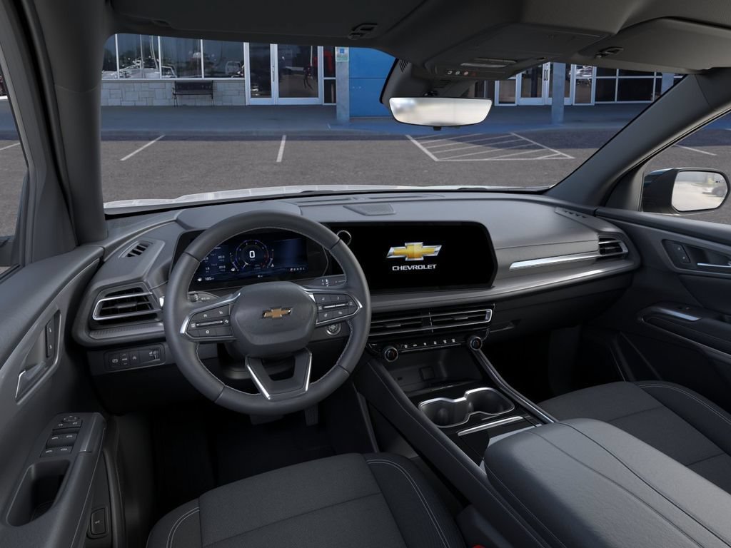 New 2027 Polar White Tricoat Chevrolet LT image 15