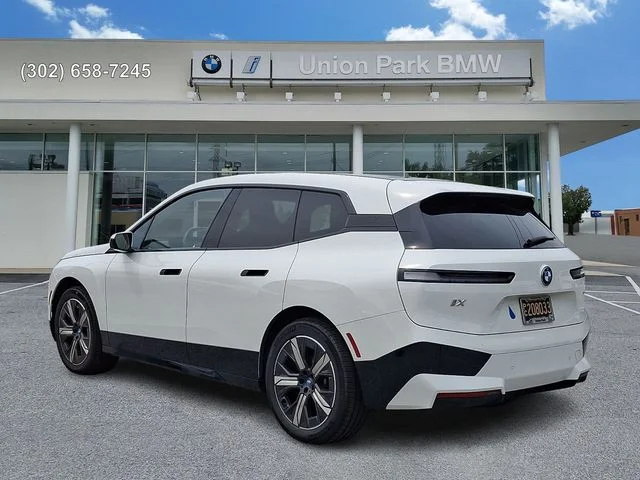 Certified Used 2024 Alpine White BMW xDrive50 image 6