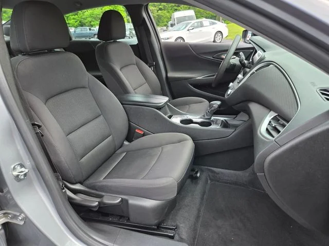 Used 2023 Gray Chevrolet LT image 25