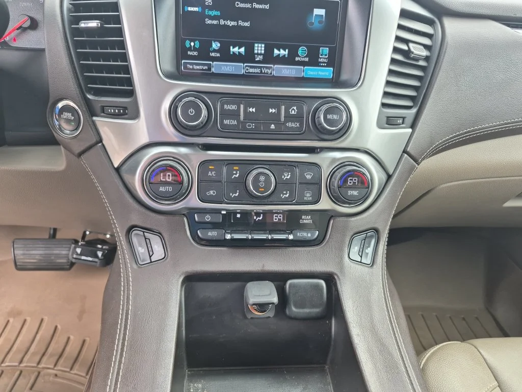 Used 2018 Silver Chevrolet LT image 23