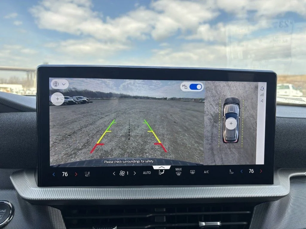2026 Ford Explorer ST-Line - Photo 23