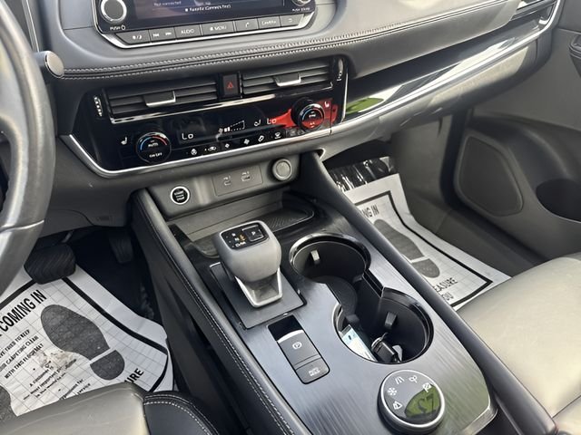 Used 2023 Gray Nissan SL image 16
