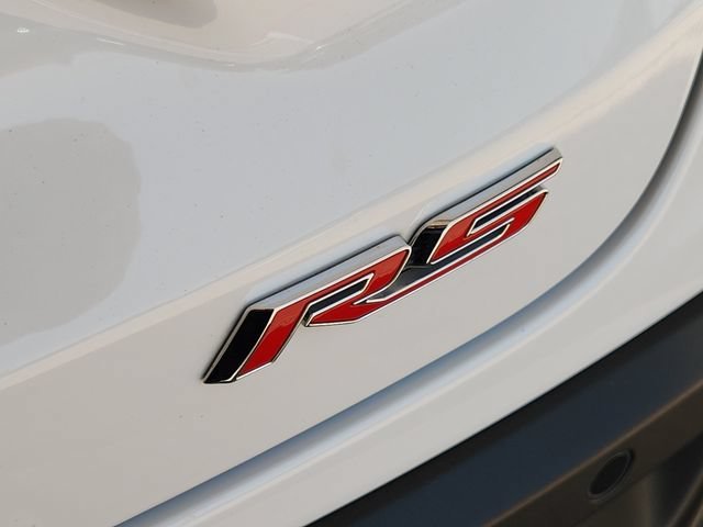 Used 2024 Summit White Chevrolet 1RS image 9