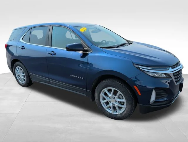 Used 2022 BLUE GLOW METALLIC Chevrolet LT image 9