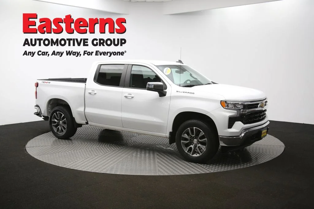 Used 2022 White Chevrolet LT image 48