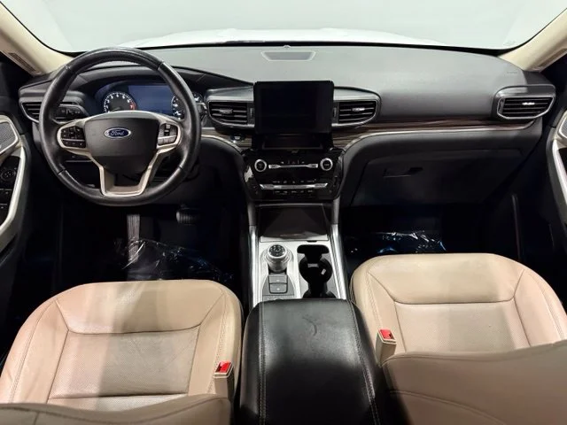 Used 2021 White Ford Limited image 39