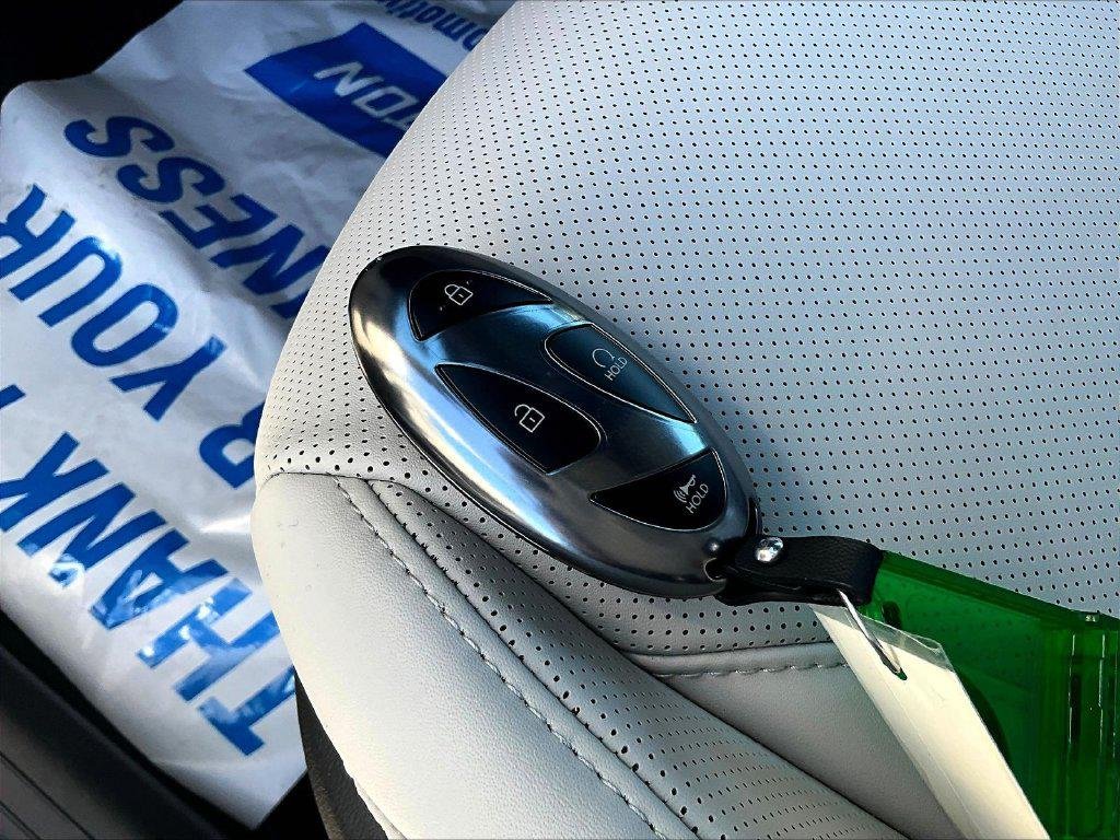 New 2026 Gray Hyundai SEL Convenience image 30