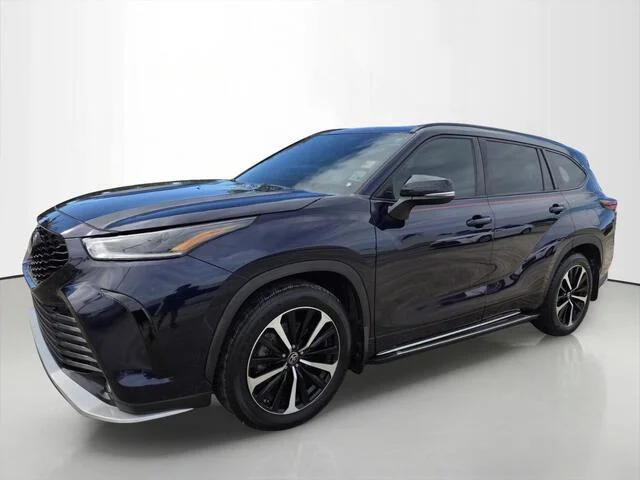 Used 2022 Blueprint Toyota XSE image 9