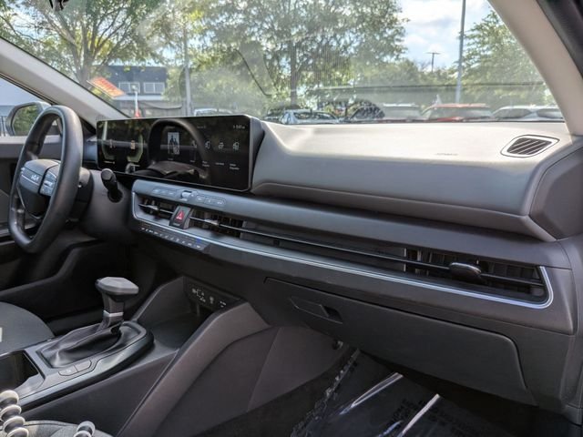 Certified Used 2025 White Kia LXS image 40