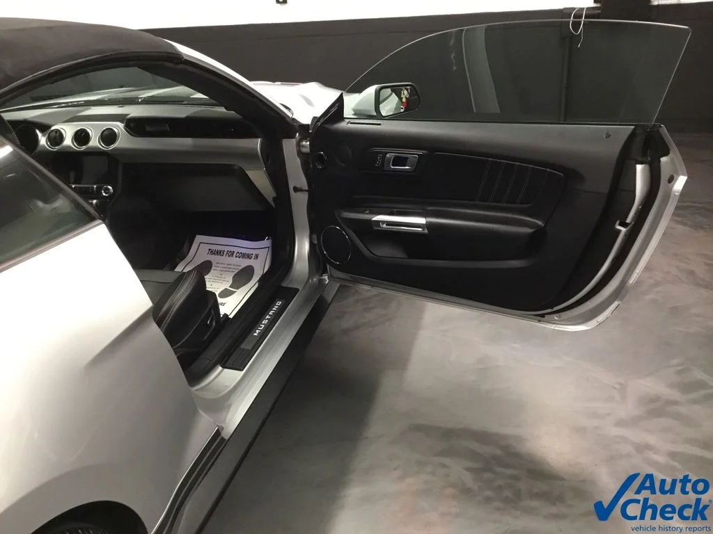 Used 2019 Silver Ford GT Premium image 40