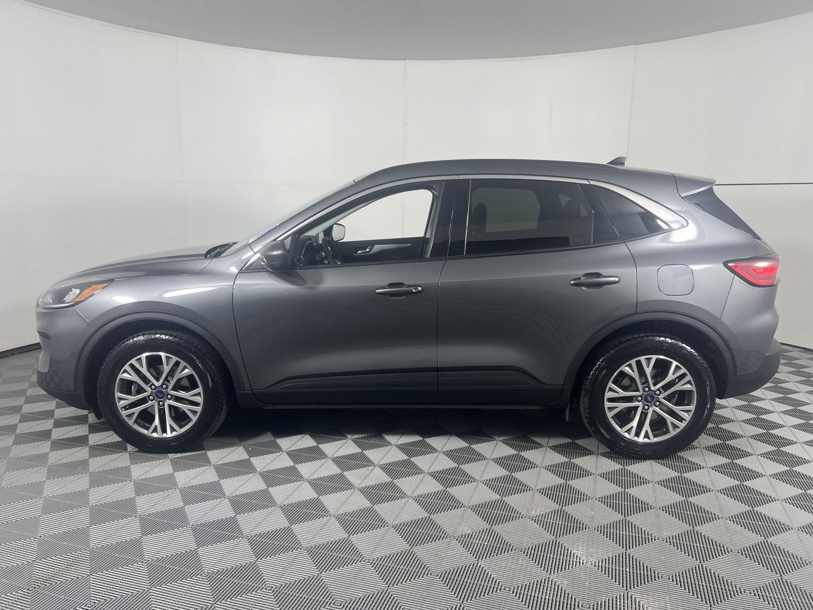 Used 2022 Carbonized Gray Ford SEL image 8