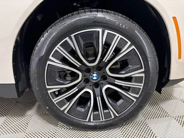 New 2026 Dune Grey Metallic BMW 30 xDrive image 18