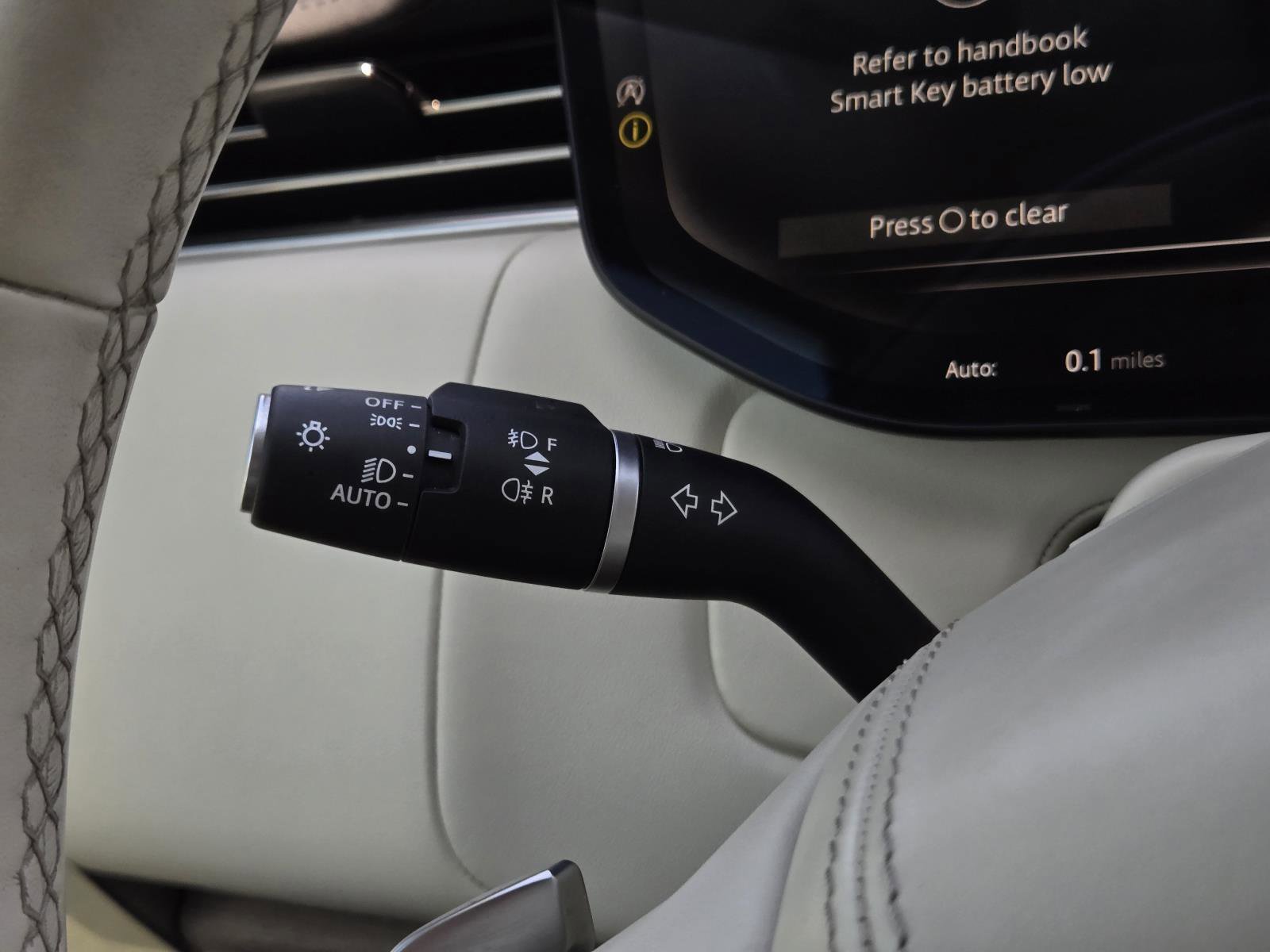 Used 2023 Santorini Black Land Rover SE image 16