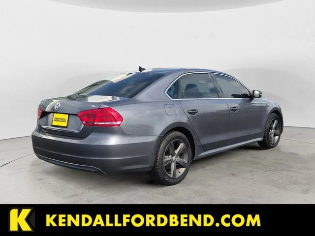 Used 2013 Gray Volkswagen 2.5 SE image 5