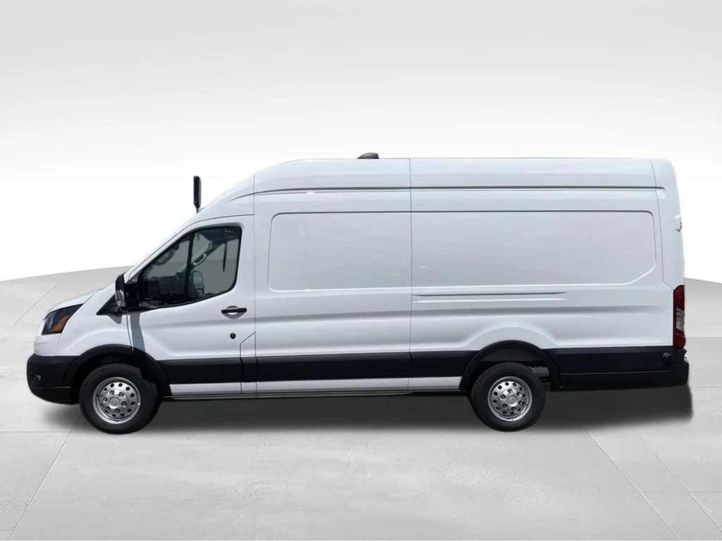 New 2026 Oxford White Ford Cargo Van image 30