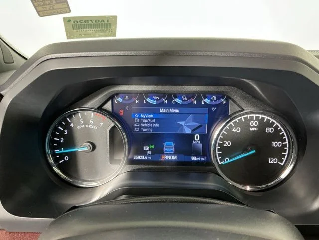 Used 2024  Ford Limited image 13