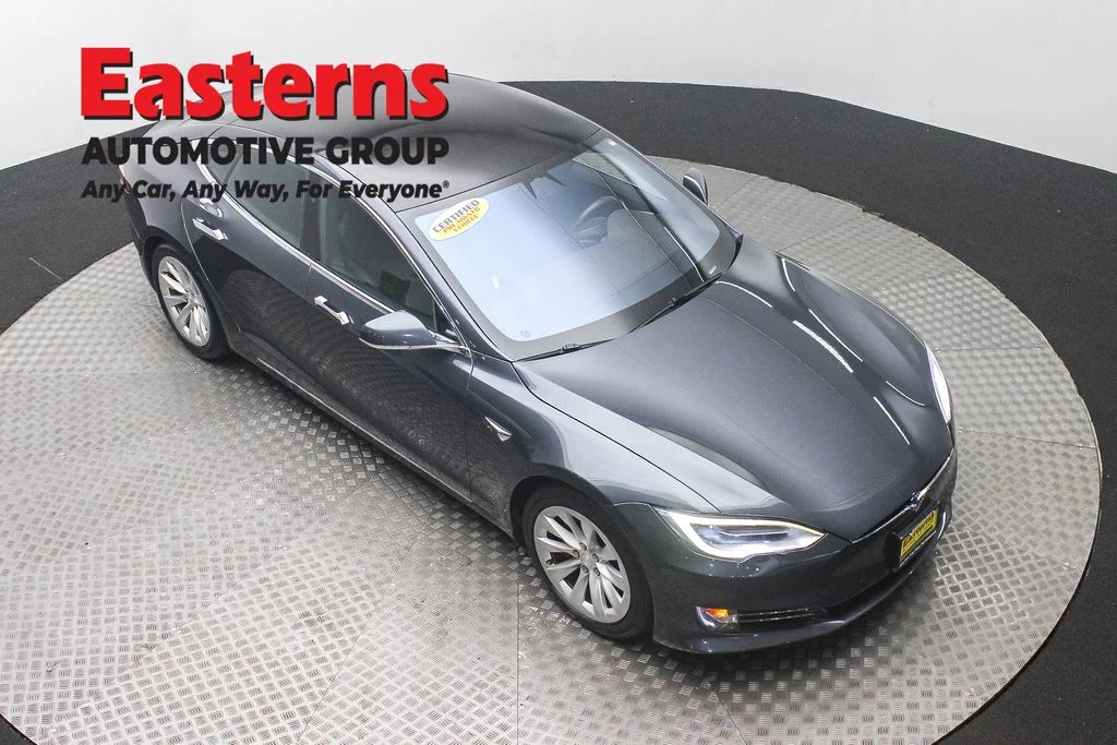 Used 2018 Gray Tesla 75D image 3