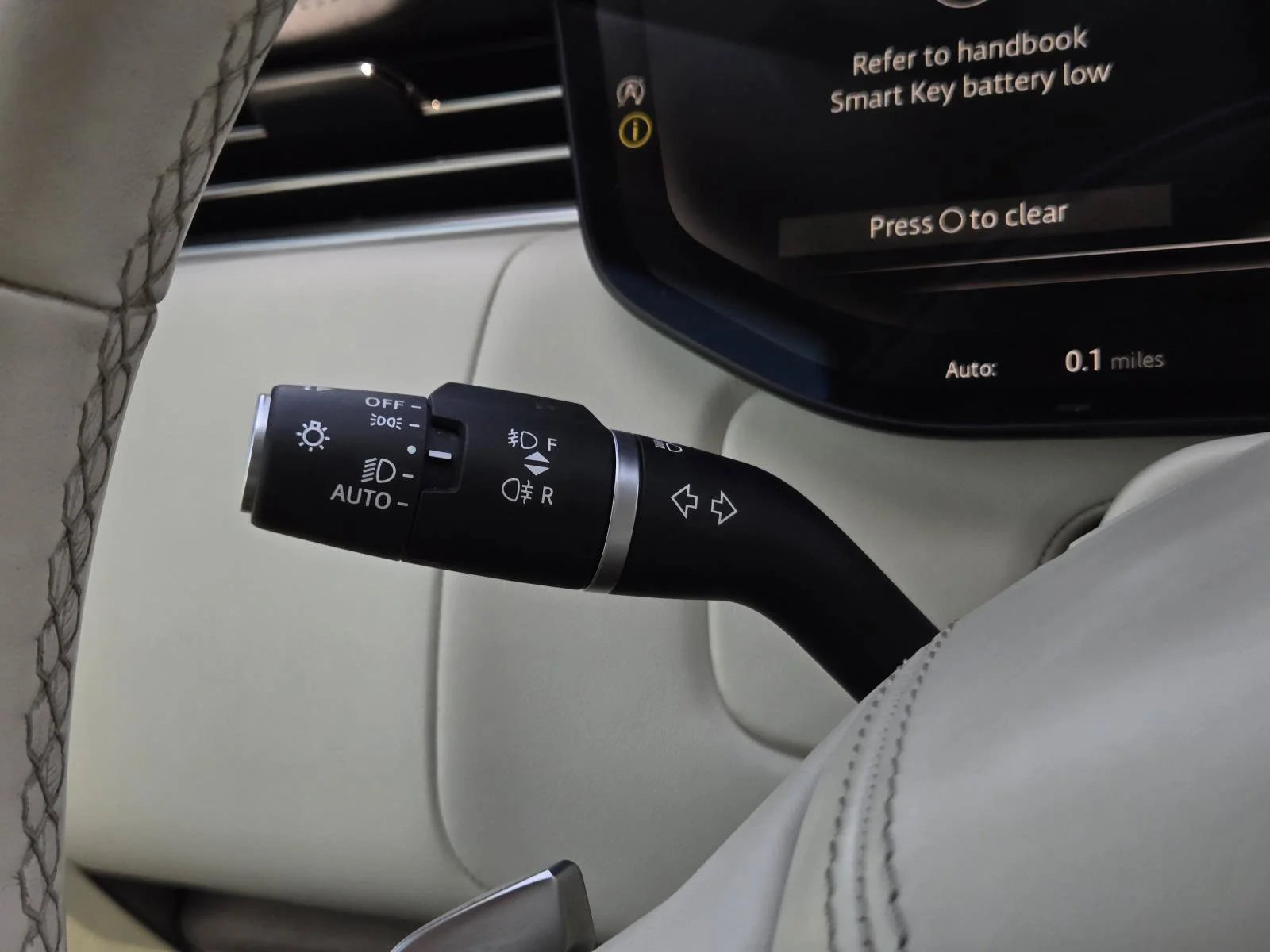 Used 2023 Santorini Black Land Rover SE image 16