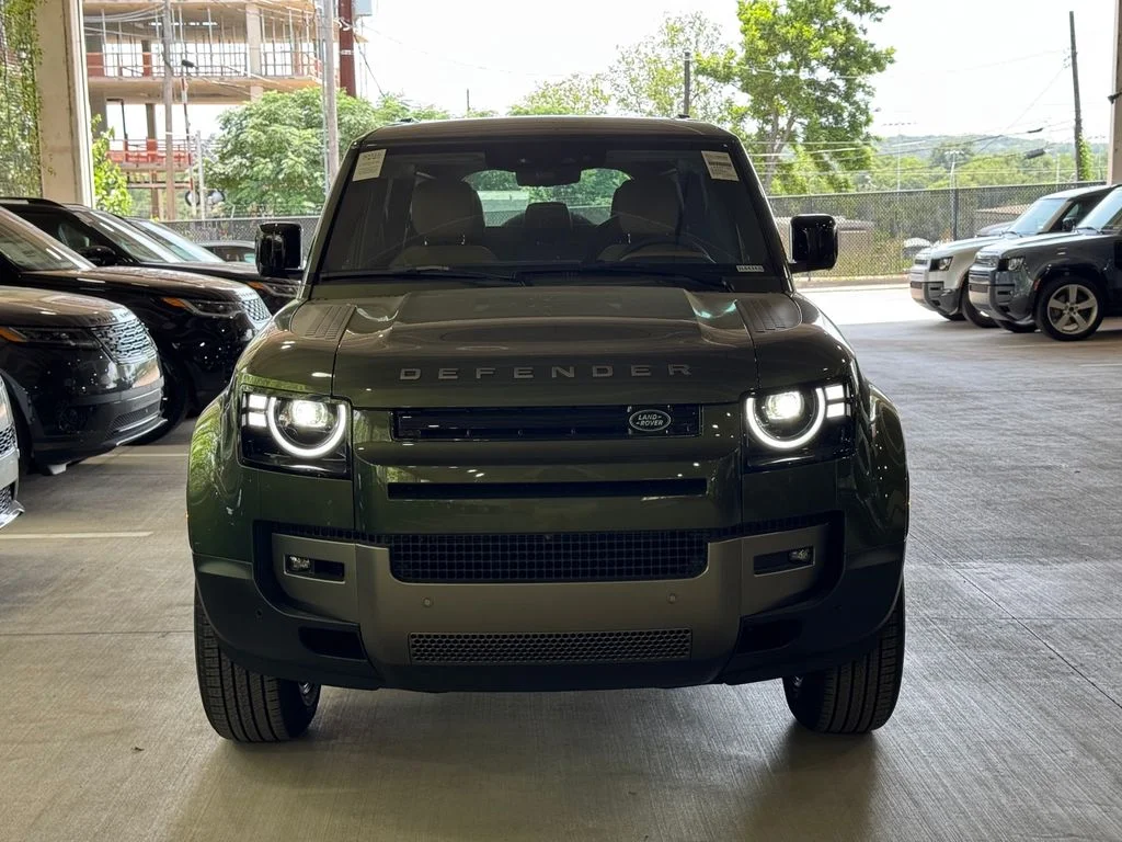 New 2026 Woolstone Green Metallic Land Rover S image 3