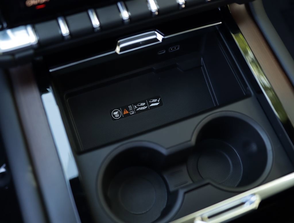 2026 GMC Yukon XL Denali - Photo 20