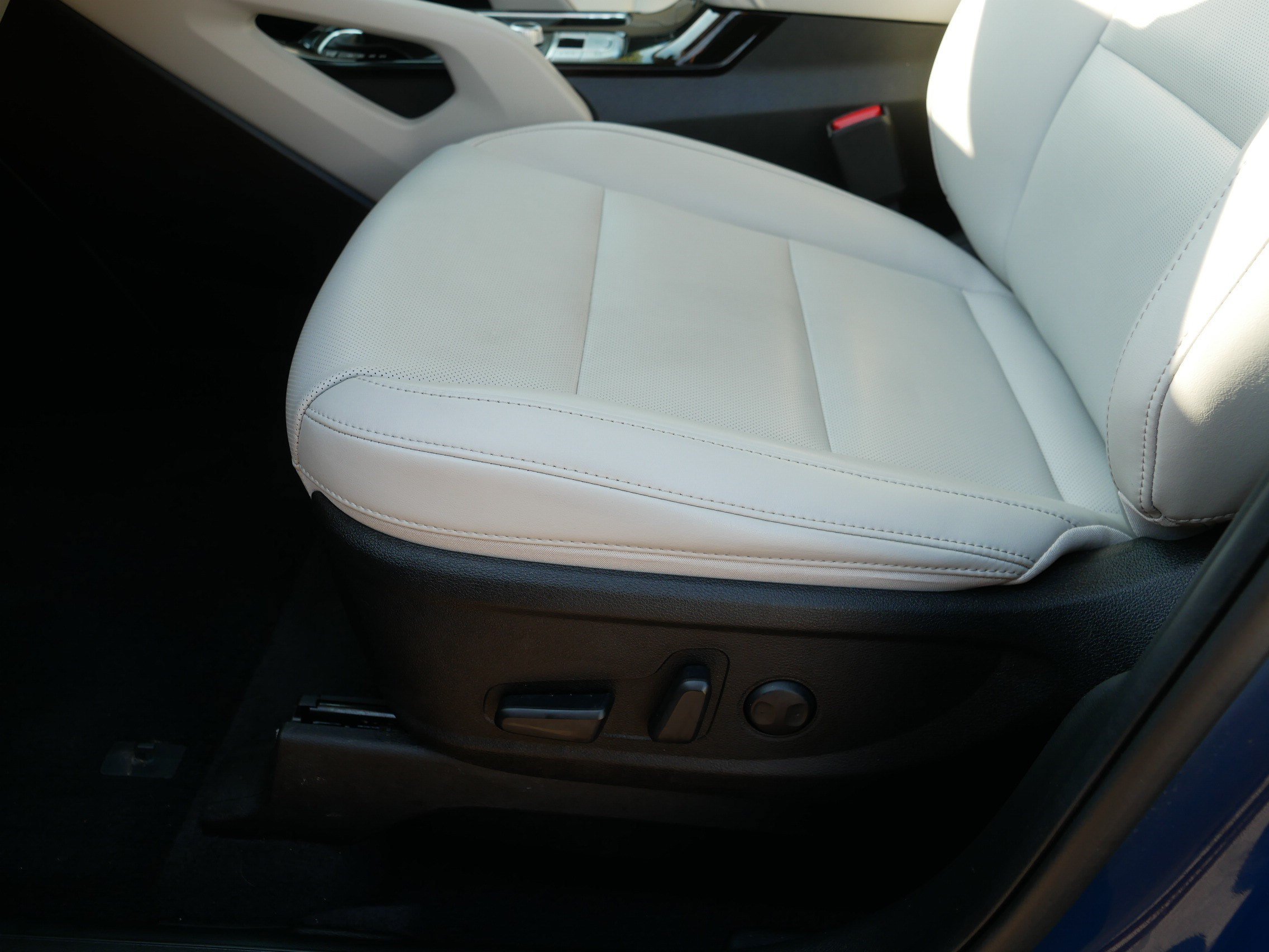 Used 2024 Midnight Lake Blue Kia S image 20