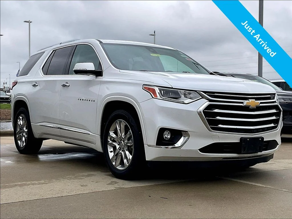 2019 Chevrolet Traverse AWD High Country's photo