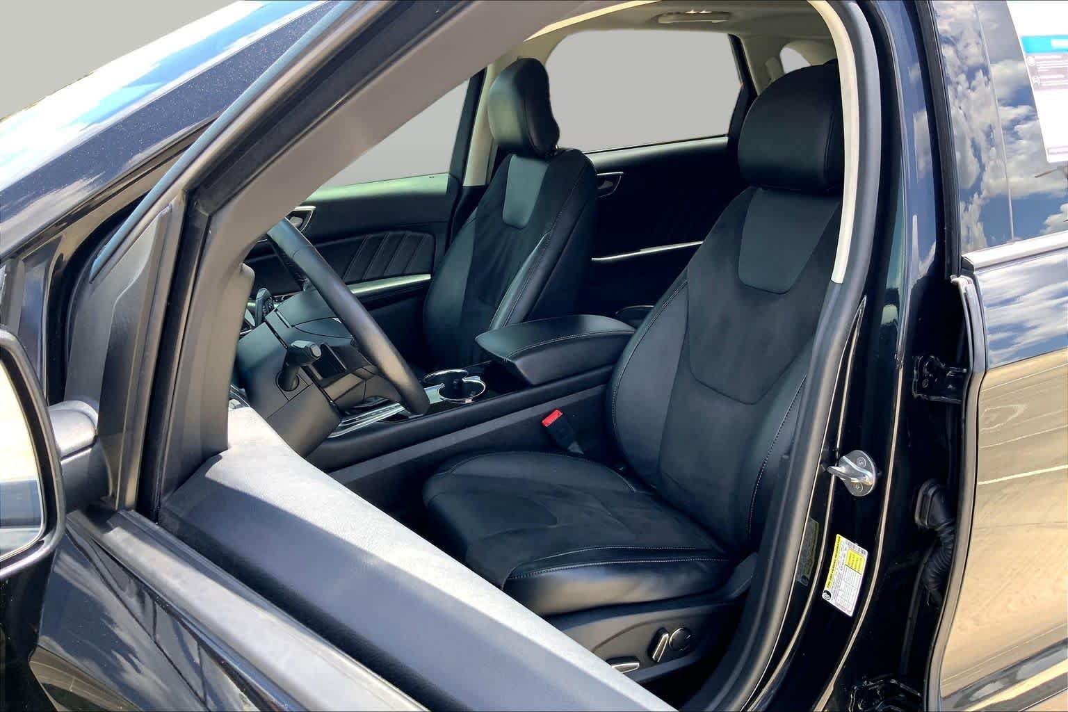 Used 2015 Tuxedo Black Ford Sport image 8