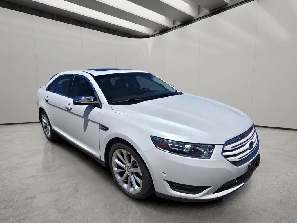 Used 2016 White Platinum Metallic Tri-Coat Ford Limited image 13