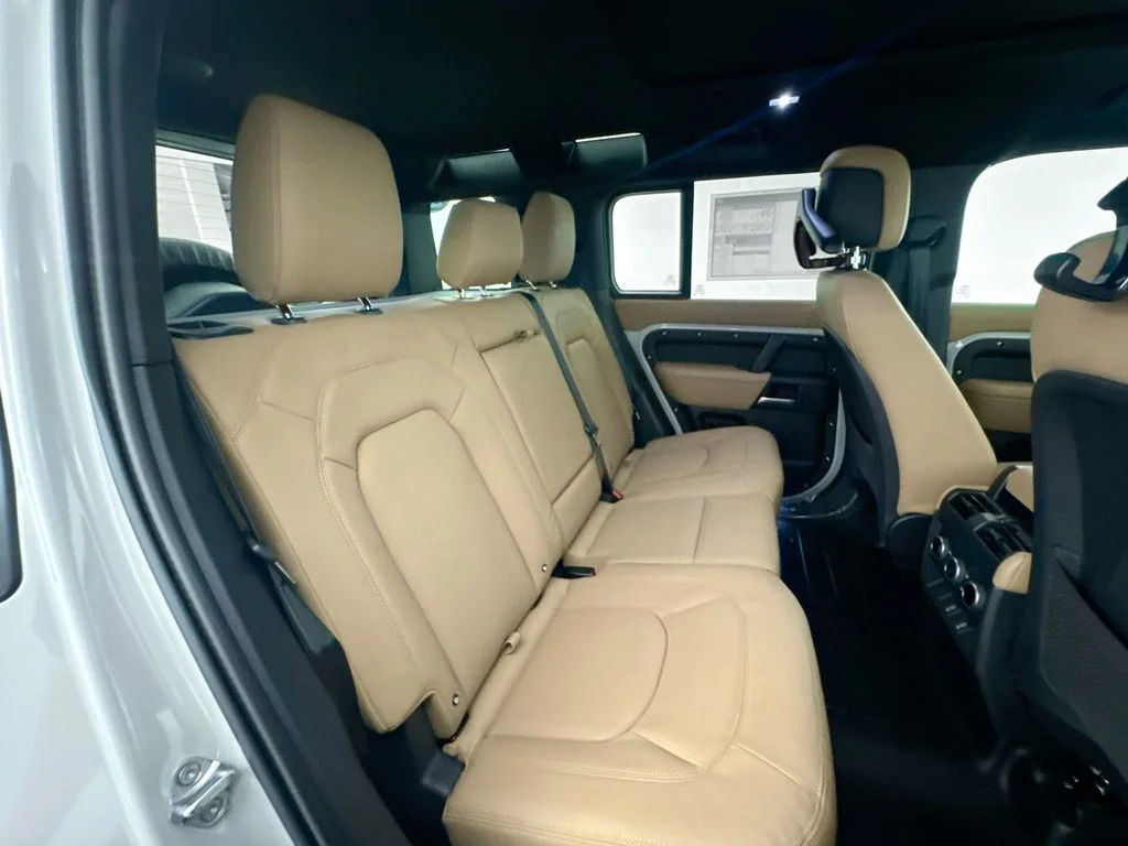 New 2026 Borasco Grey Land Rover X-Dynamic SE image 28