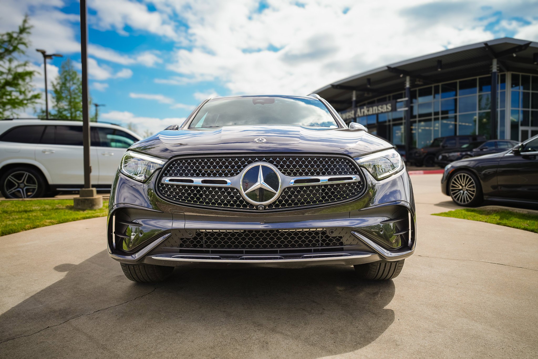 Certified Used 2025 Graphite Gray Metallic Mercedes-Benz GLC 300 image 6