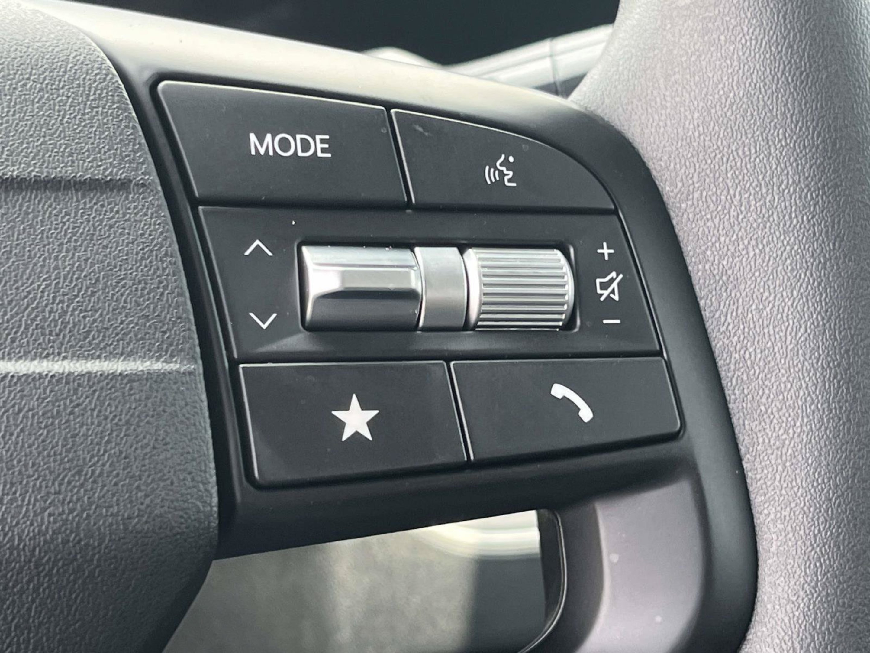 New 2026 Steel Gray Kia LXS image 27
