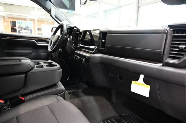 2026 Chevrolet Silverado 1500 LT - Photo 14