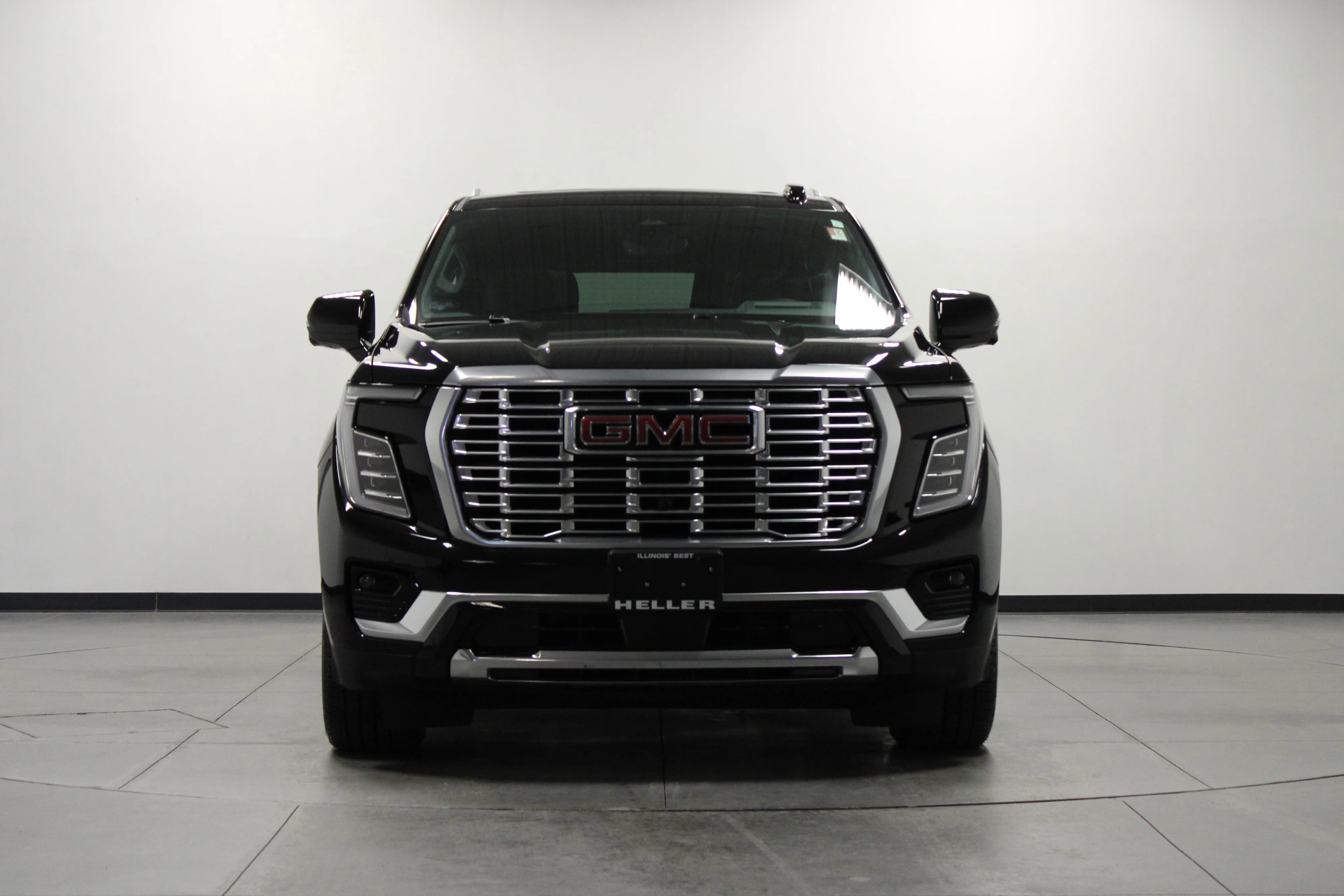 Used 2025 Onyx Black GMC Denali image 9