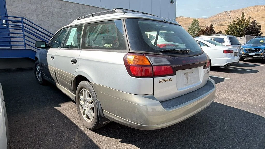 Used 2003  Subaru 2.5 image 3