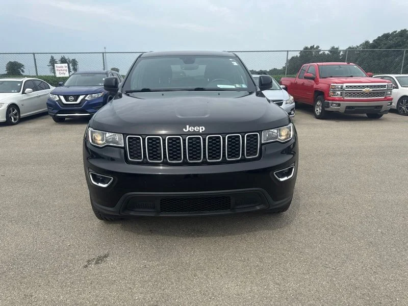Used 2022 Black Jeep Laredo E image 12
