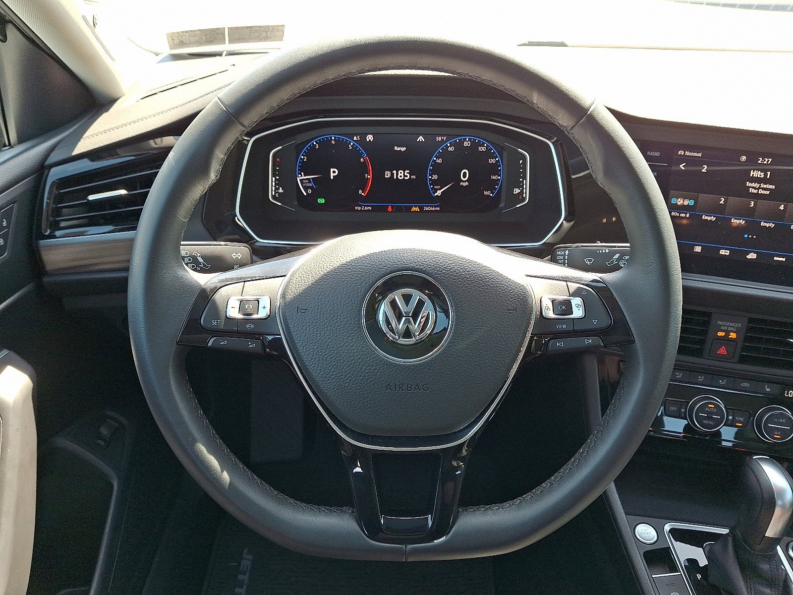 Used 2020 Platinum Gray Metallic Volkswagen SEL image 21